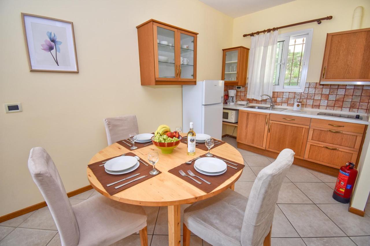 Corfu Resorts Apartments Pelekas Ngoại thất bức ảnh