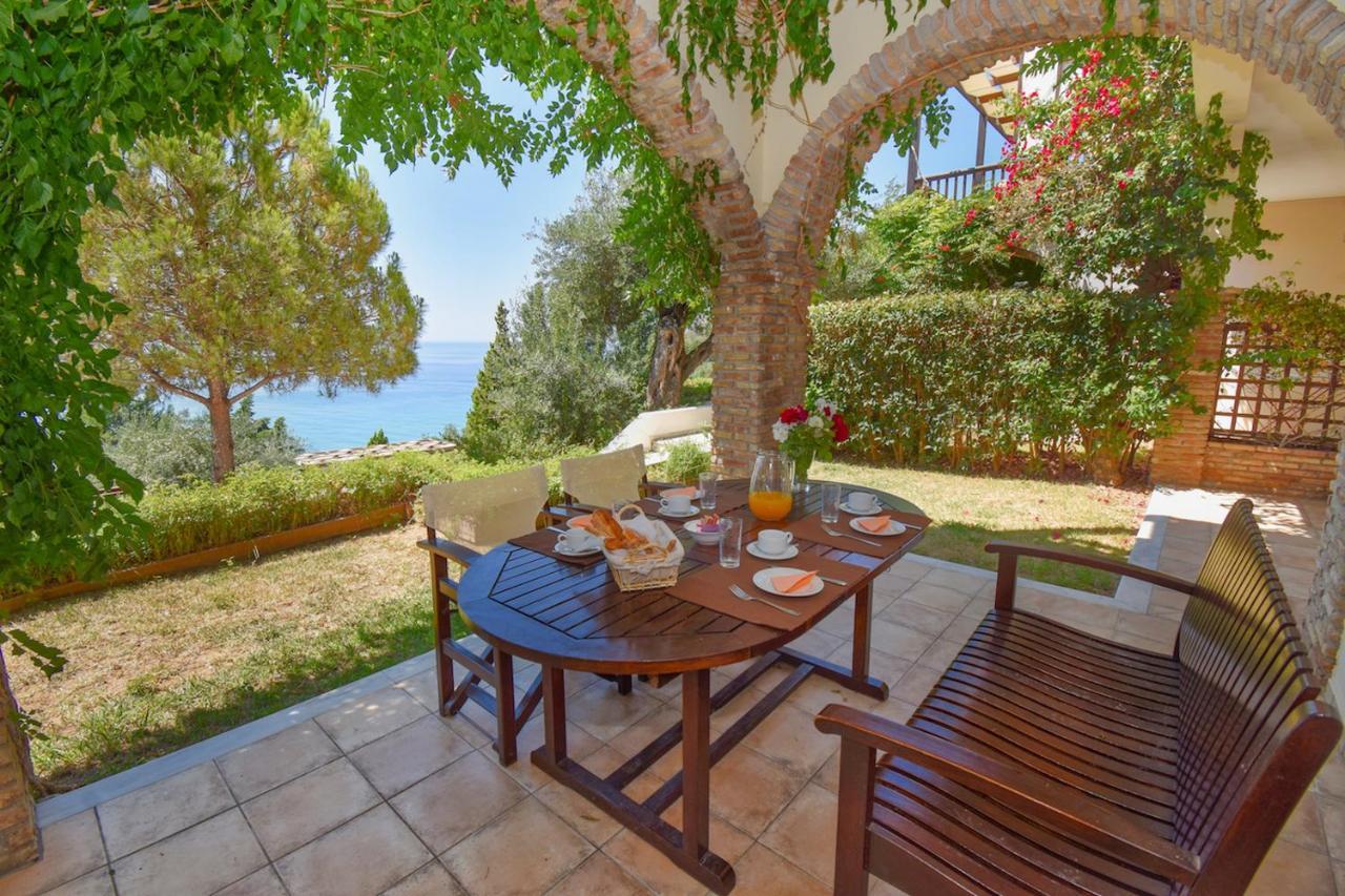 Corfu Resorts Apartments Pelekas Ngoại thất bức ảnh